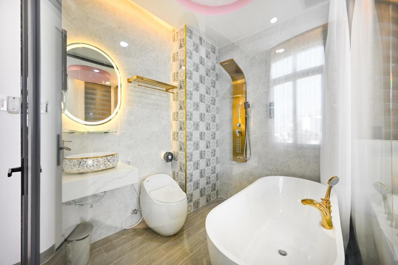 Lotus Airport Hotel Saigon Хошимин Экстерьер фото
