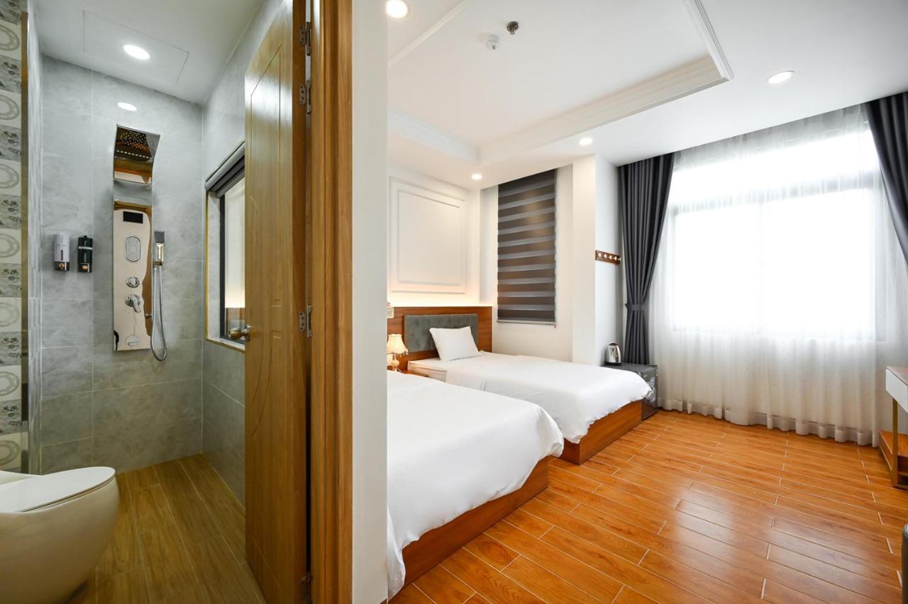 Lotus Airport Hotel Saigon Хошимин Экстерьер фото