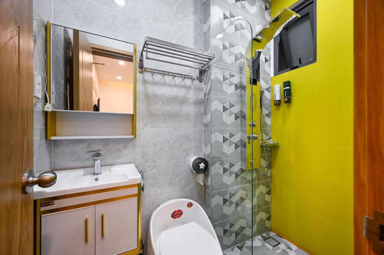 Lotus Airport Hotel Saigon Хошимин Экстерьер фото