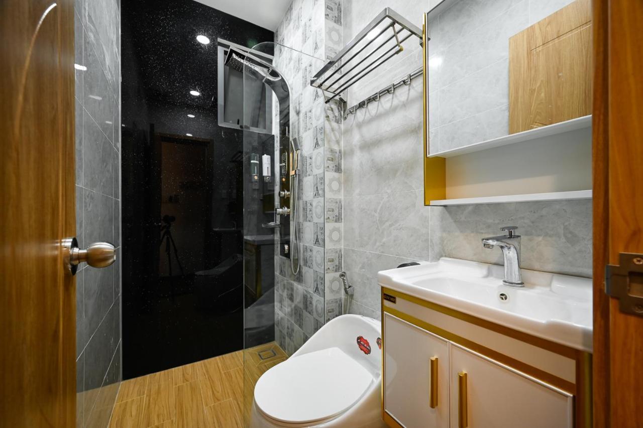 Lotus Airport Hotel Saigon Хошимин Экстерьер фото