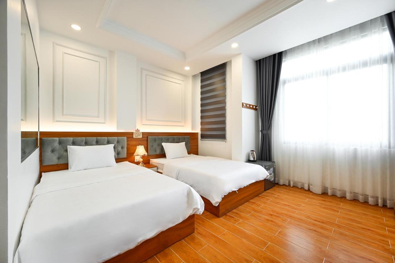 Lotus Airport Hotel Saigon Хошимин Экстерьер фото
