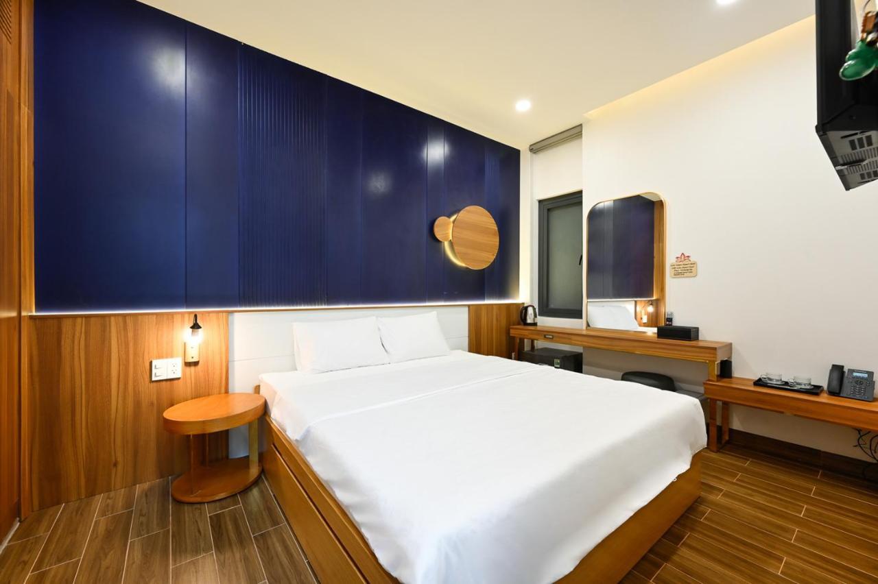 Lotus Airport Hotel Saigon Хошимин Экстерьер фото